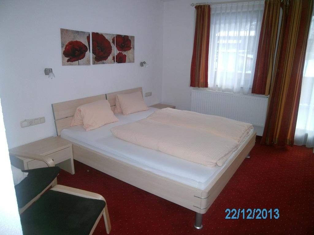 Hirschenhof Gasthof 2*